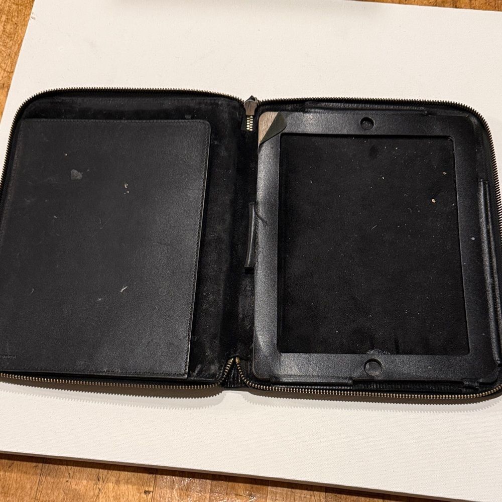 Burberry Black Leather IPad Case - Picture 5 of 5